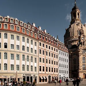 Отель Townhouse